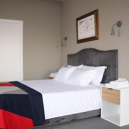 Mika Hotel Almaty Ngoại thất bức ảnh