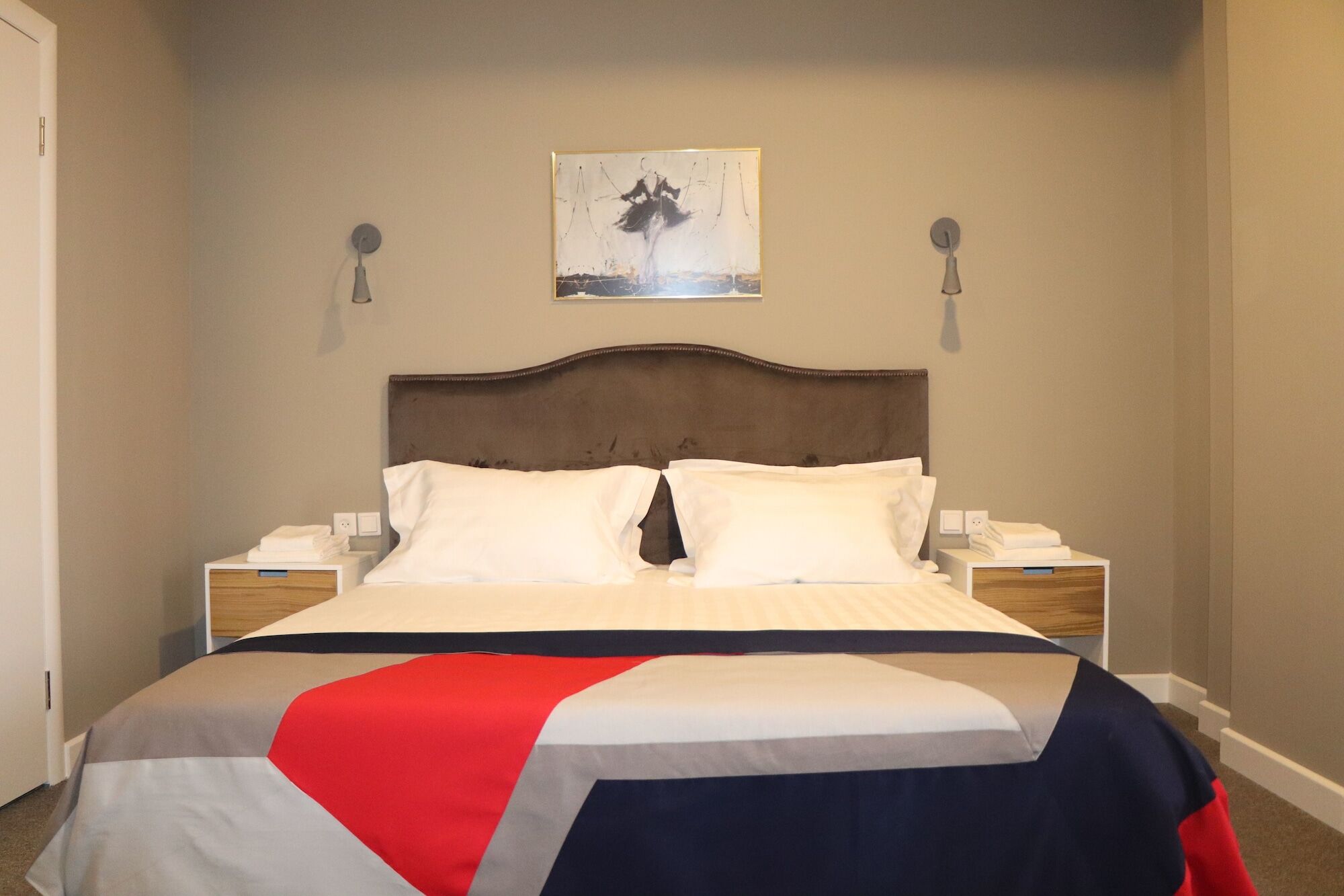 Mika Hotel Almaty Ngoại thất bức ảnh